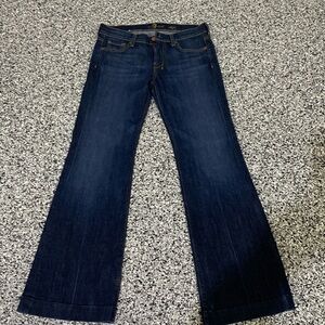 7 For All Mankind- Tailorless Dojo Flares. Size 28 / 32 inch inseam.